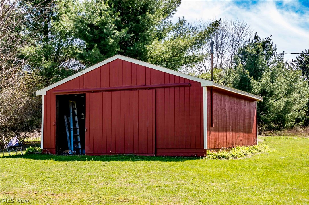 922 Fixler Road Wadsworth, OH 44281 - Photo 32 of 35