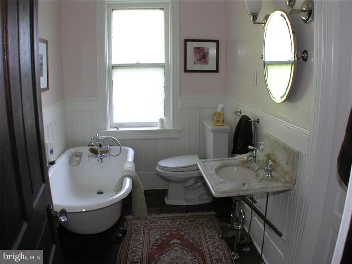 239 Chestnut Street Haddonfield, NJ 08033 - Photo 12 of 15 Gallery Image 12