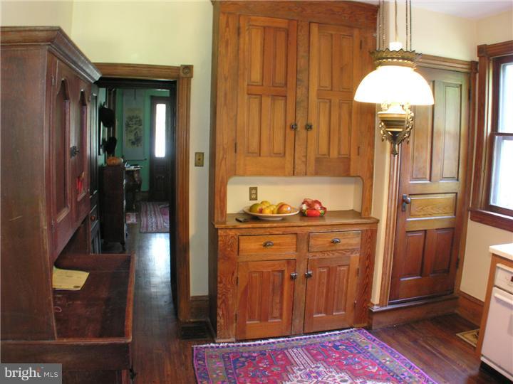 239 Chestnut Street Haddonfield, NJ 08033 - Photo 9 of 15 Gallery Image 9