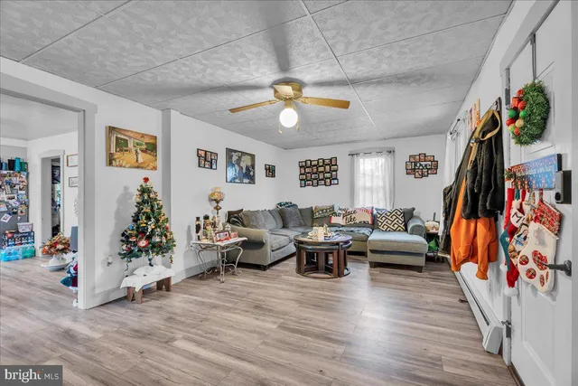 $250,000 | 304 East Linden Avenue, Lindenwold, NJ 08021