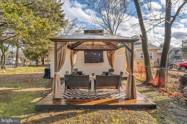 $250,000 | 304 East Linden Avenue, Lindenwold, NJ 08021