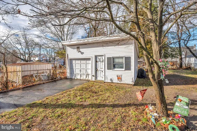 $250,000 | 304 East Linden Avenue, Lindenwold, NJ 08021