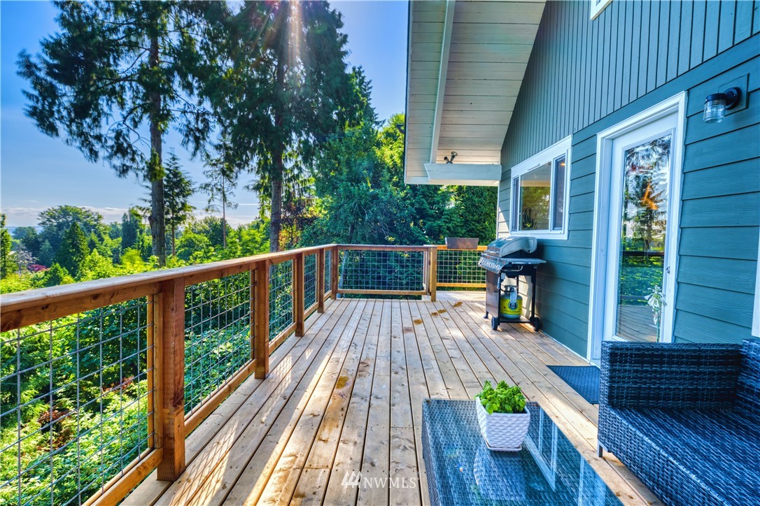 1888 Cliff Road Point Roberts, WA 98281 - Photo 10 of 24