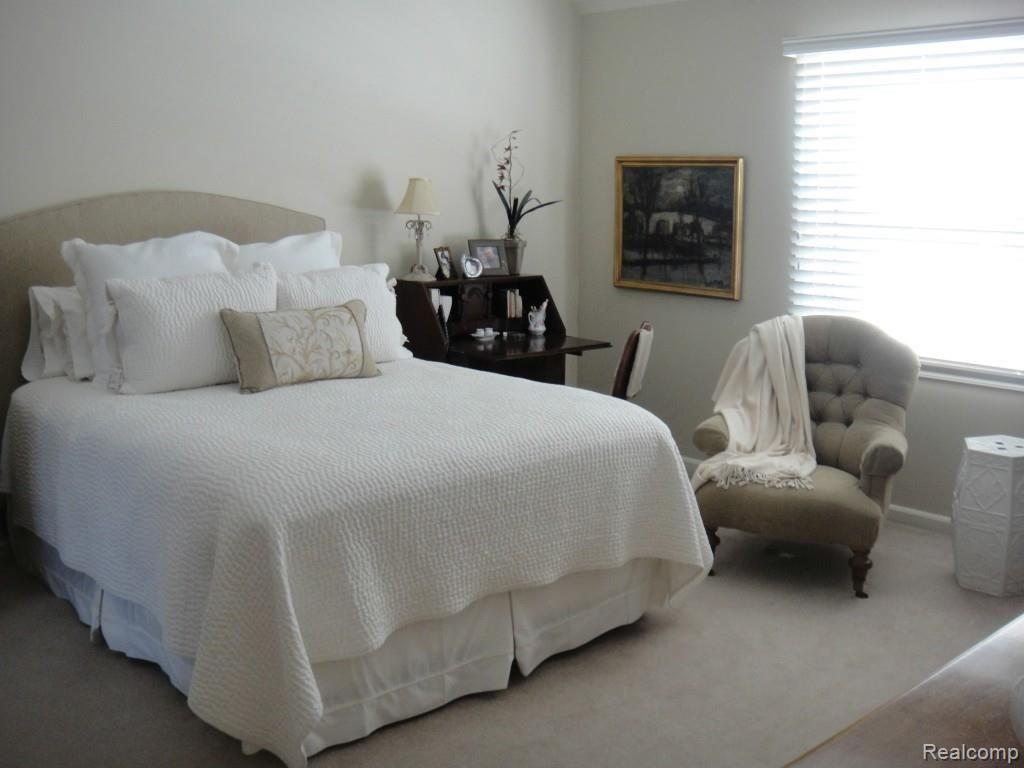 418 Cypress Road Rochester, MI 48309 - Photo 7 of 13 DSC01397.jpg