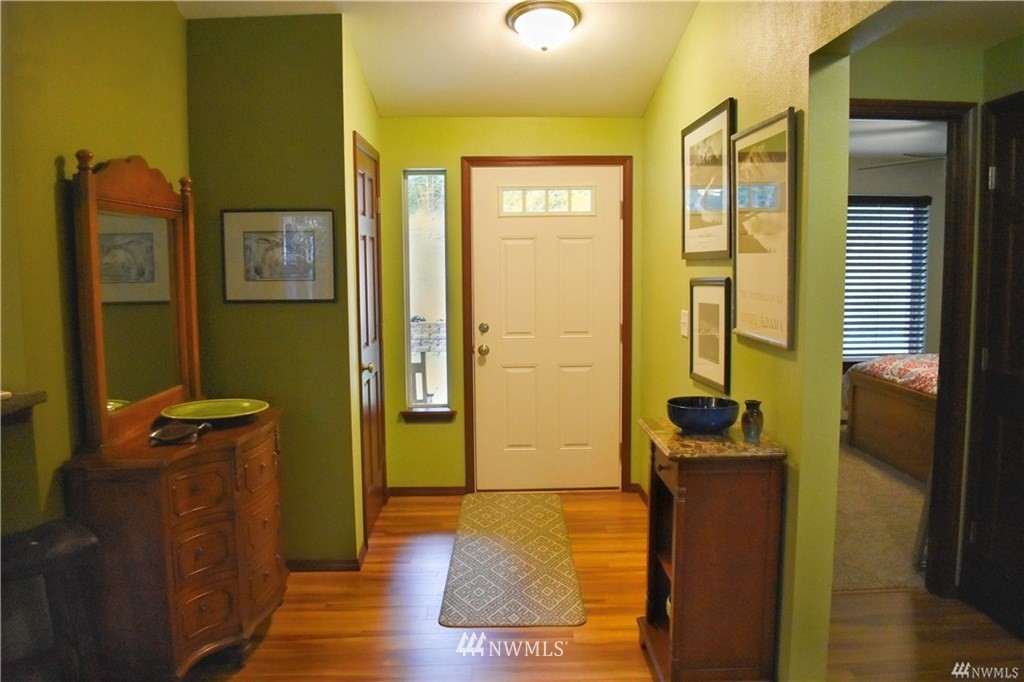 14 Strawberry Hill Road Elma, WA 98541 - Photo 2 of 20 Gallery Image 2