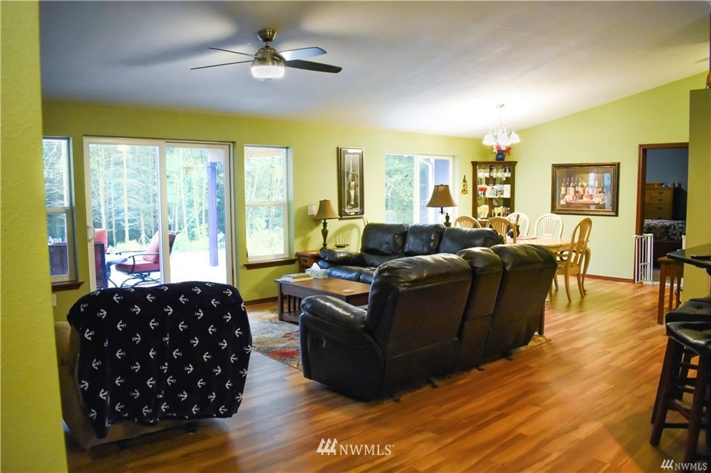 14 Strawberry Hill Road Elma, WA 98541 - Photo 5 of 20 Gallery Image 5
