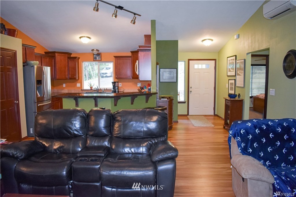 14 Strawberry Hill Road Elma, WA 98541 - Photo 6 of 20 Gallery Image 6