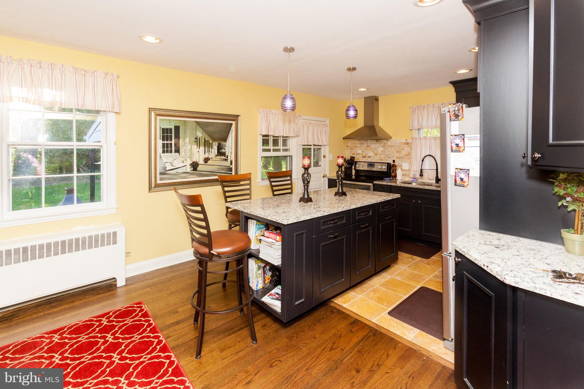 308 Gralan Road Baltimore, MD 21228 - Photo 2 of 27 Kitchen