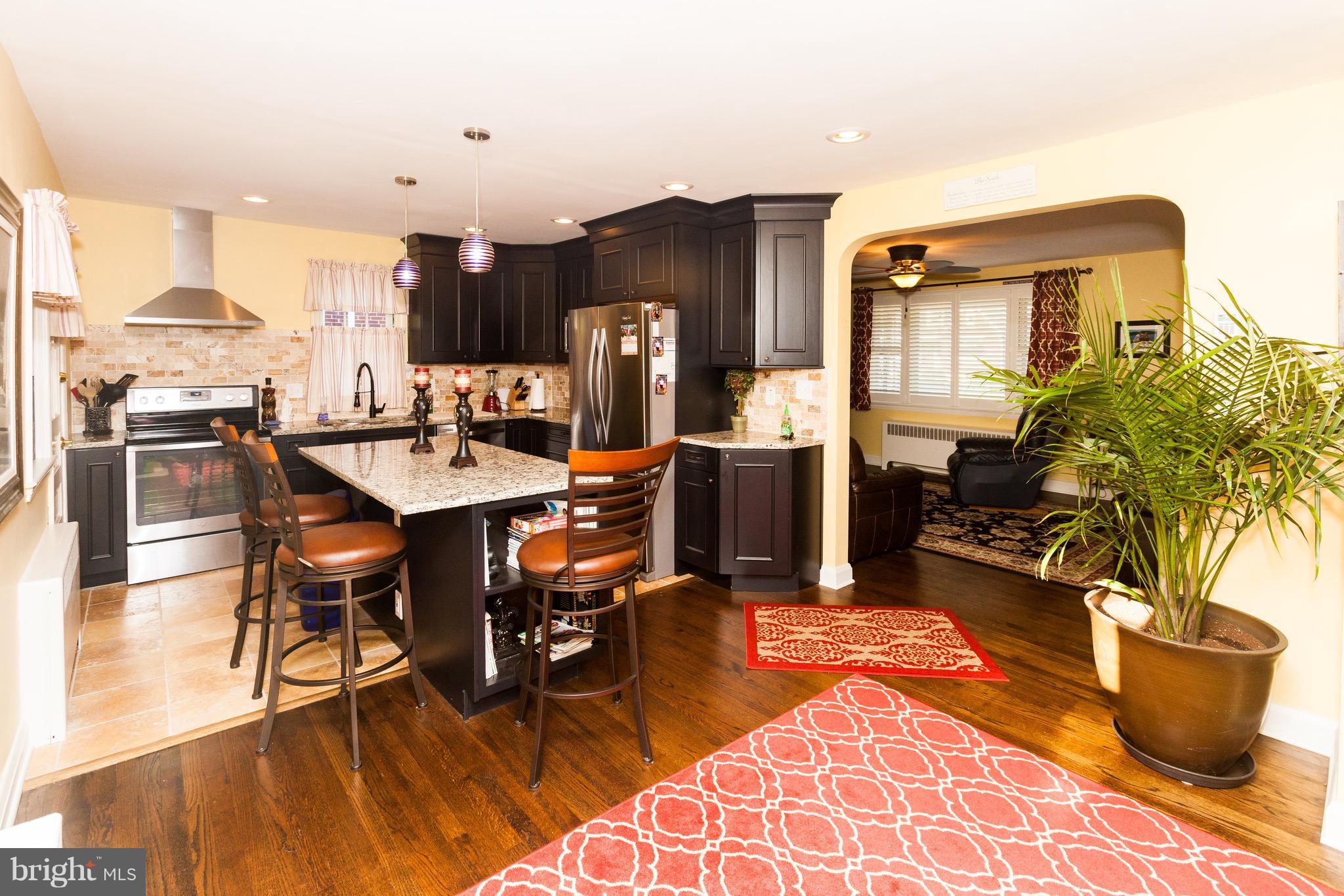 308 Gralan Road Baltimore, MD 21228 - Photo 3 of 27 Kitchen