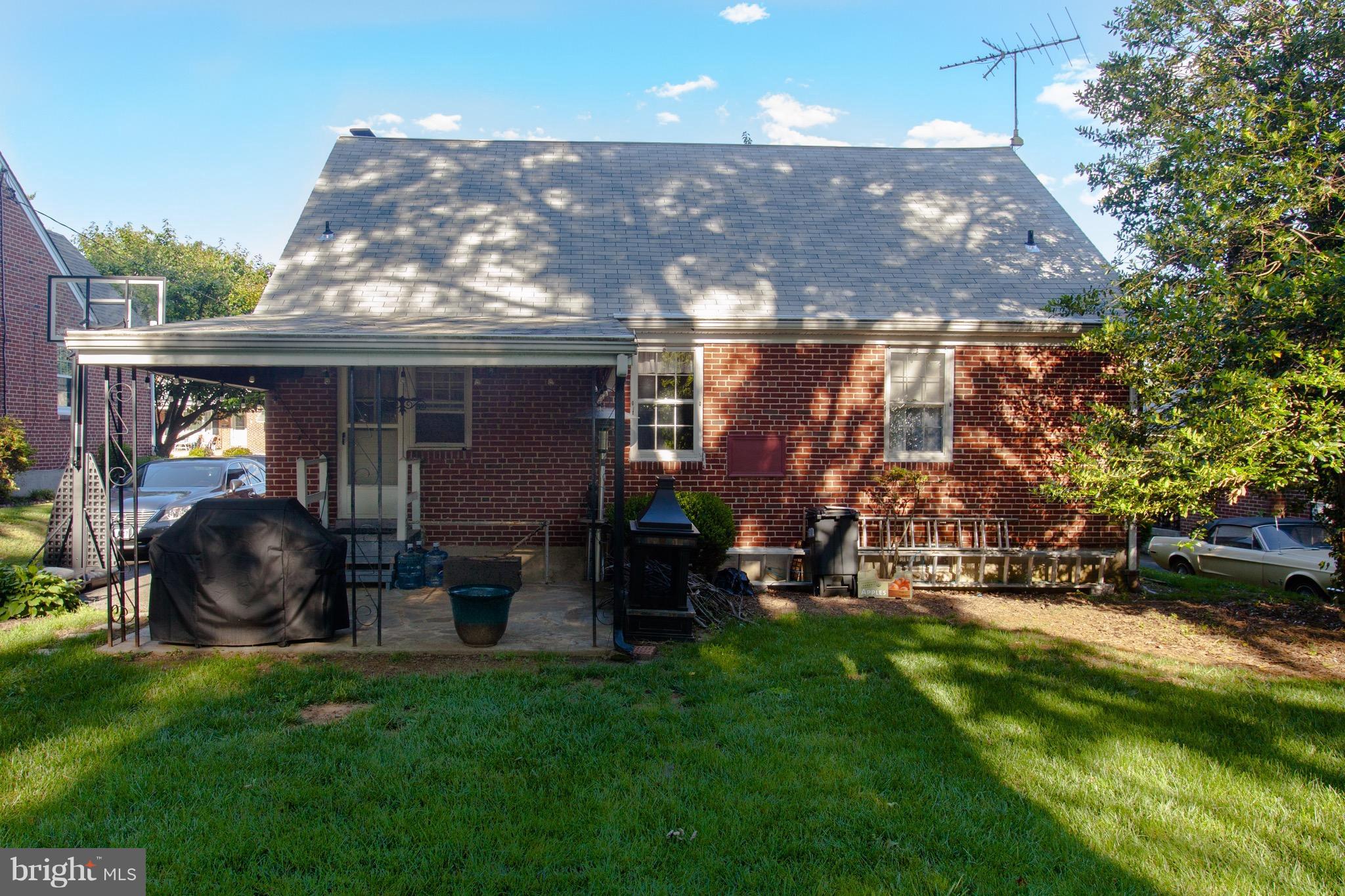 308 Gralan Road Baltimore, MD 21228 - Photo 26 of 27 Exterior (Rear)