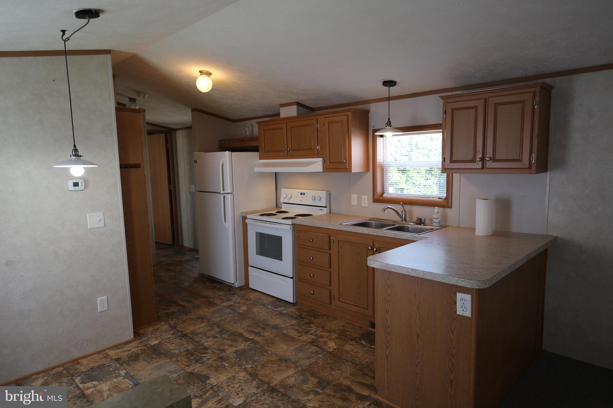 1412 Sandhill Road Lebanon, PA 17046 - Photo 4 of 10 Kitchen