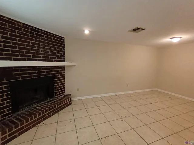 $1,000 | Undisclosed Address, Baton Rouge, LA 70816