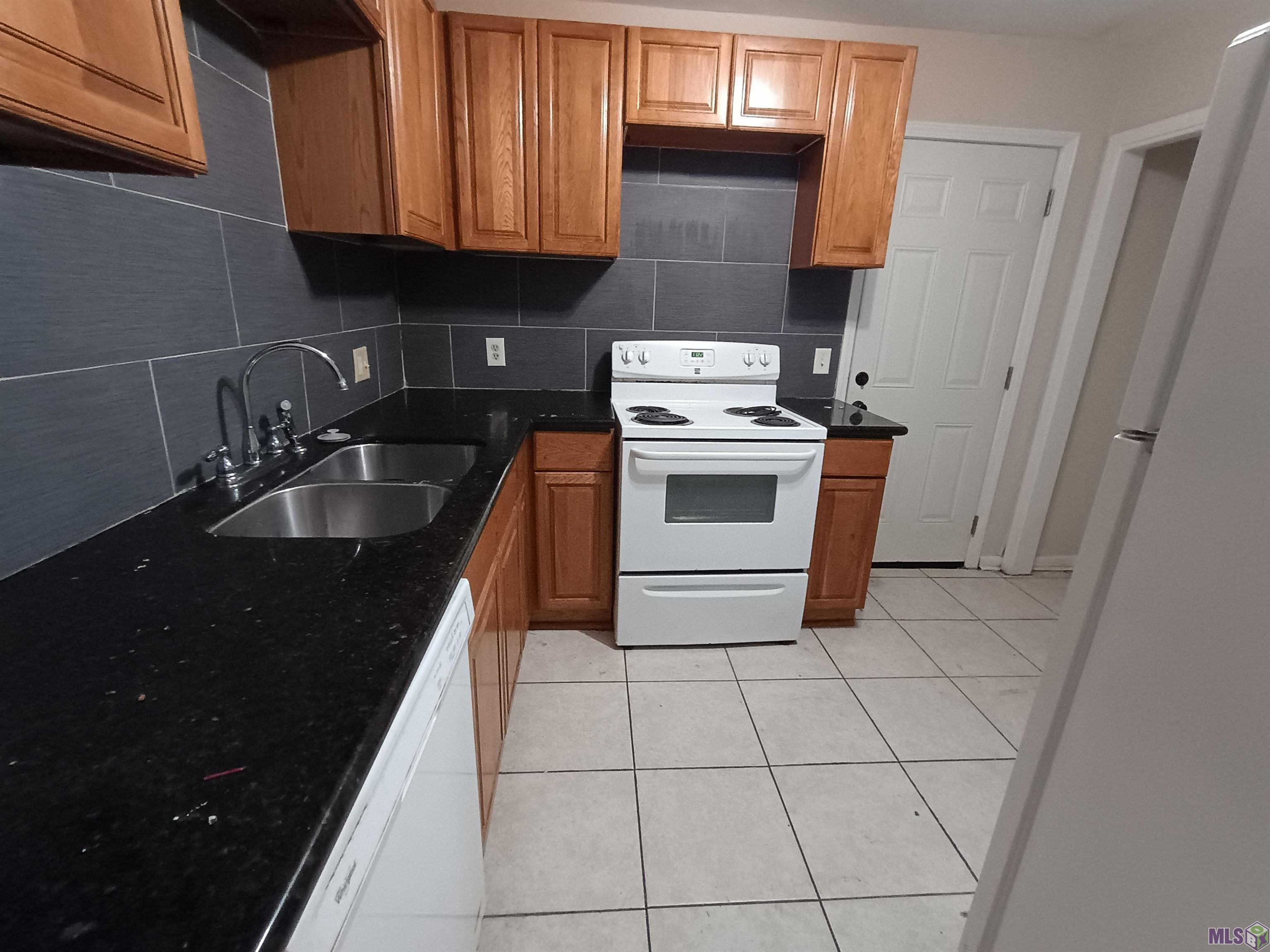 3412 Yorkfield Drive, Unit A Baton Rouge, LA 70816 - Photo 3 of 5