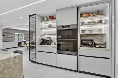 $3,975,000 | 12111 Northwest 5th Court, Plantation, FL 33325