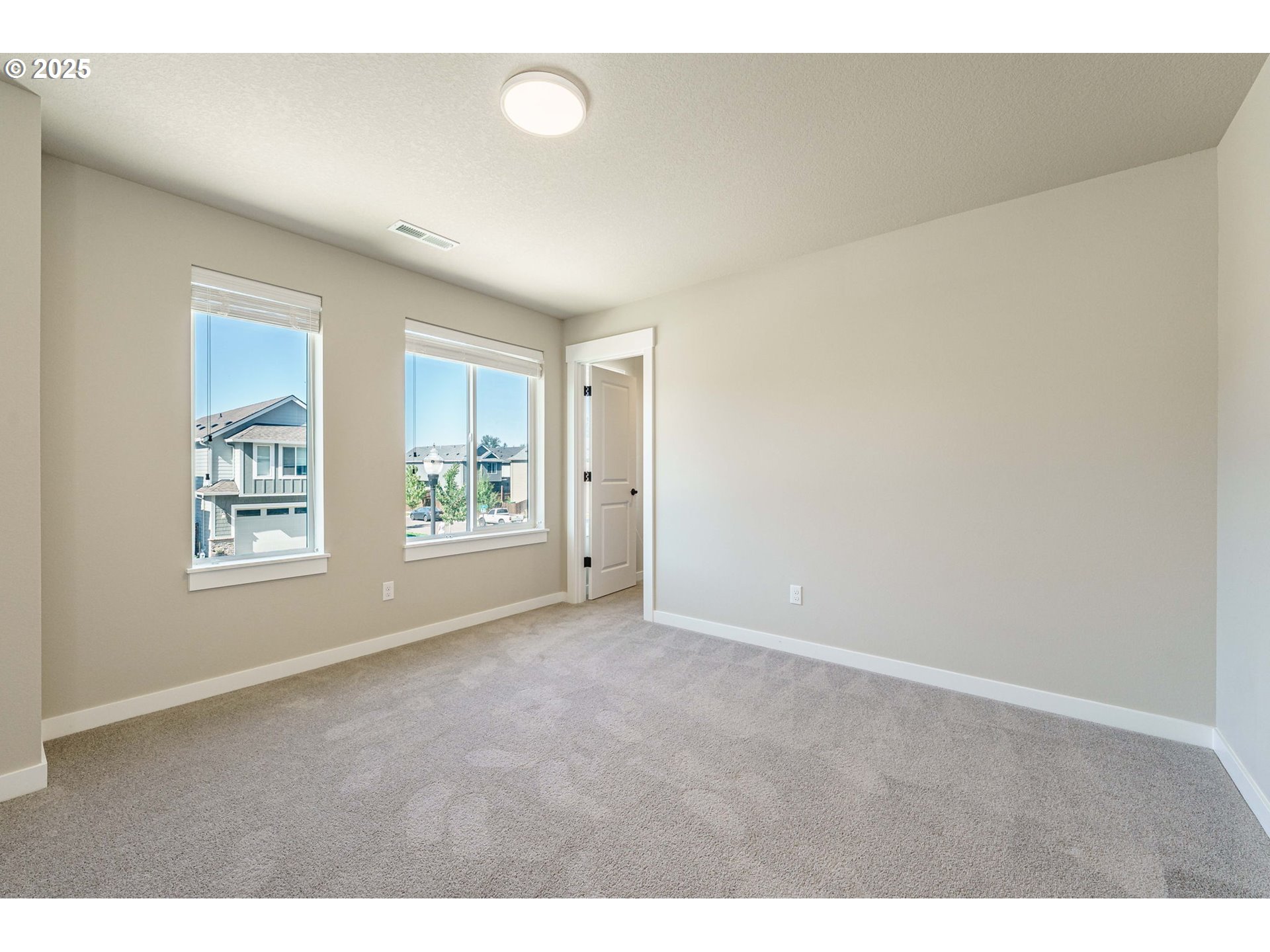 7135 South 13th Street Ridgefield, WA 98642 - Photo 34 of 40 a view of an empty room with a window