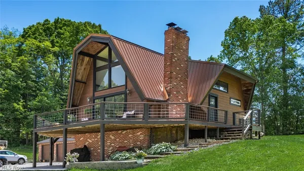 $669,000 | 1680 Millersburg Road, Utica, OH 43080