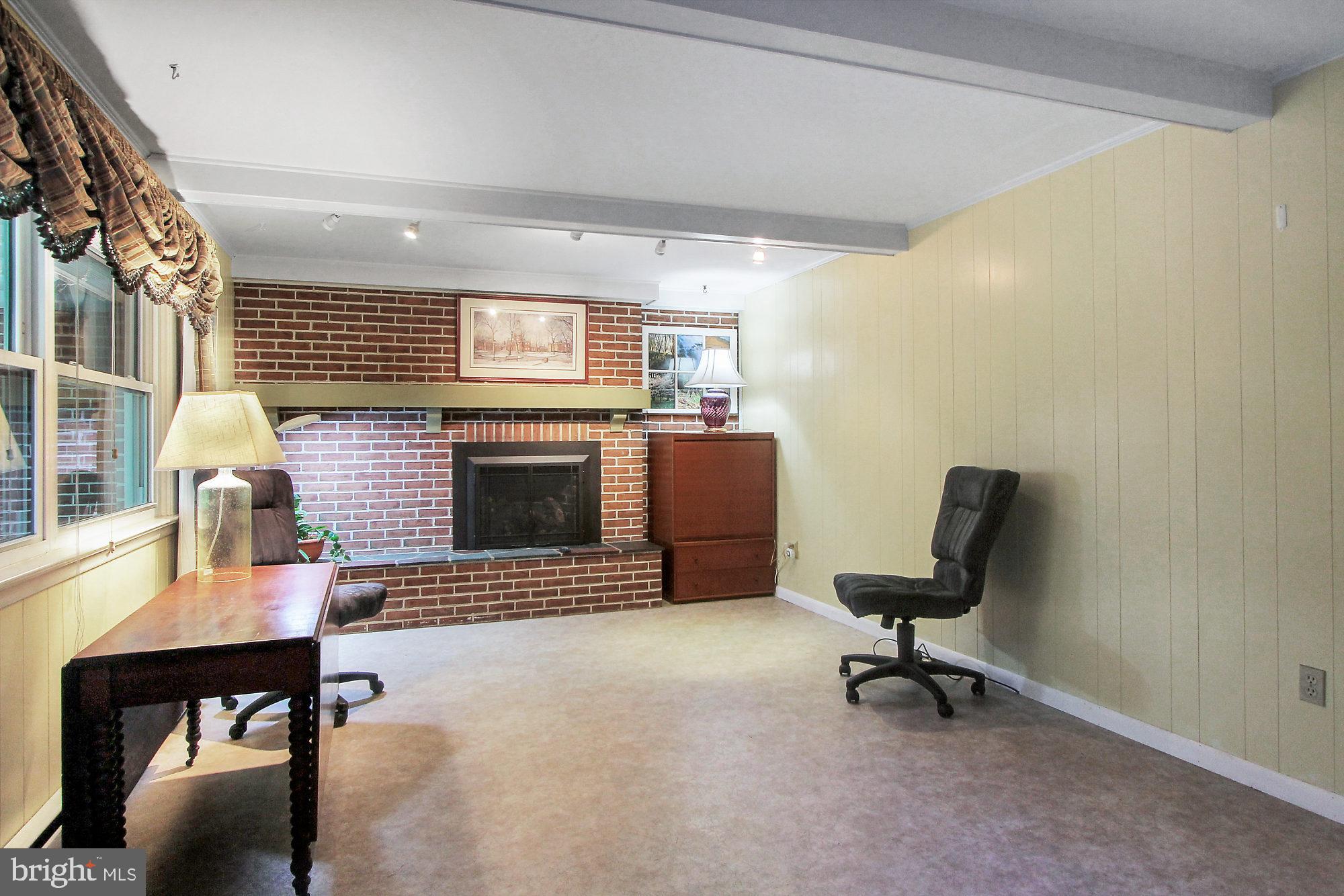 355 Barrett Road Emmaus, PA 18049 - Photo 12 of 29 Gallery Image 12