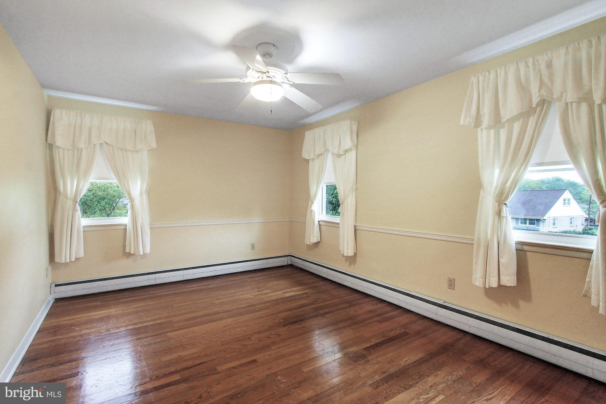 355 Barrett Road Emmaus, PA 18049 - Photo 14 of 29 Gallery Image 14