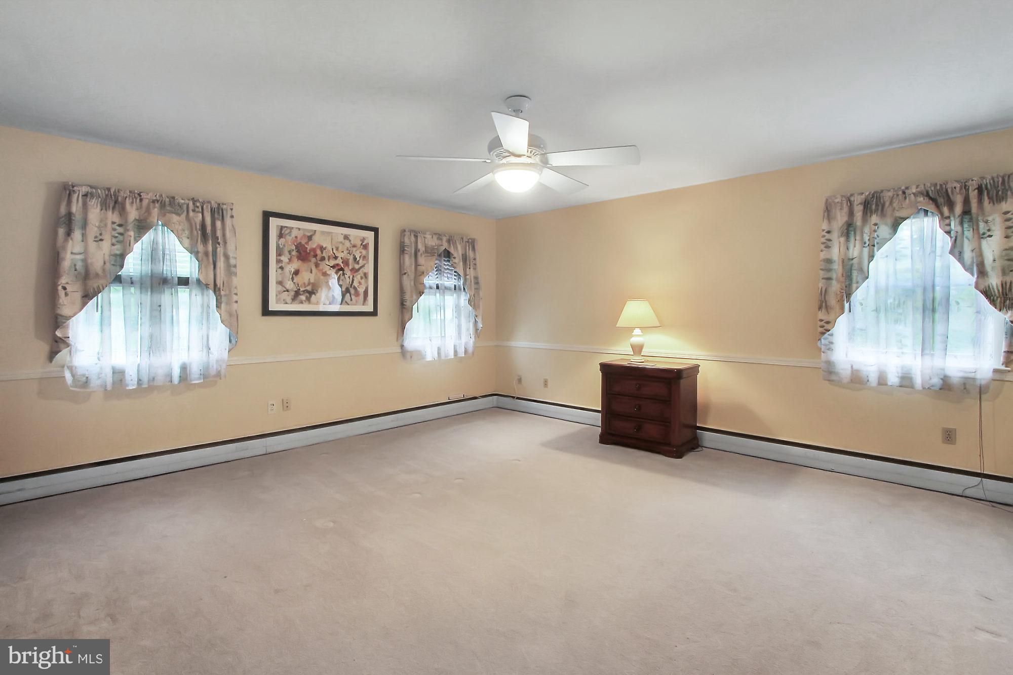 355 Barrett Road Emmaus, PA 18049 - Photo 16 of 29 Gallery Image 16