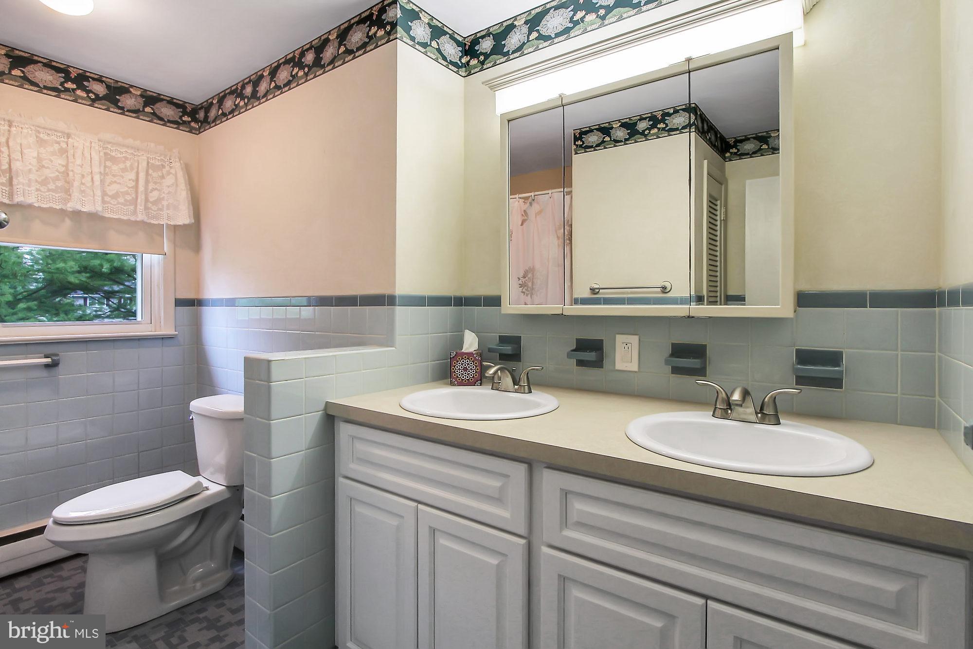 355 Barrett Road Emmaus, PA 18049 - Photo 19 of 29 Gallery Image 19