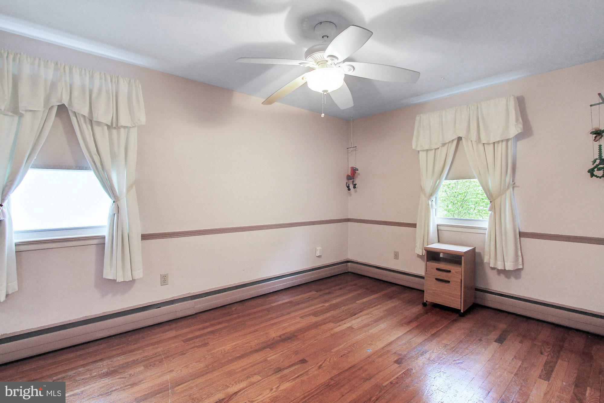 355 Barrett Road Emmaus, PA 18049 - Photo 20 of 29 Gallery Image 20
