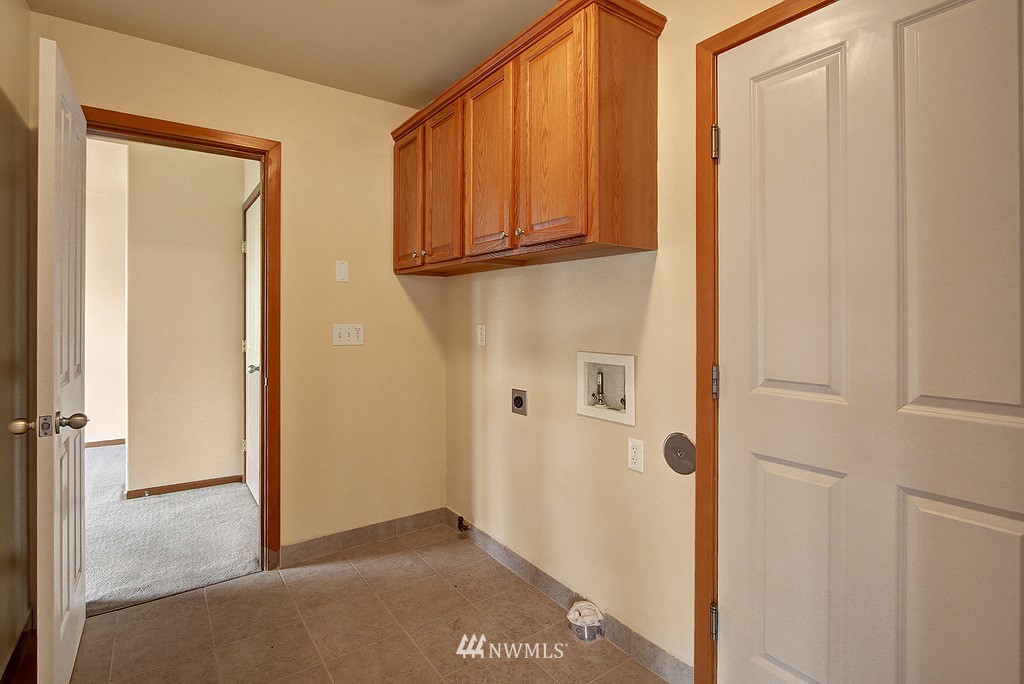 174 Nile Place Northeast Renton, WA 98059 - Photo 12 of 25 Gallery Image 12
