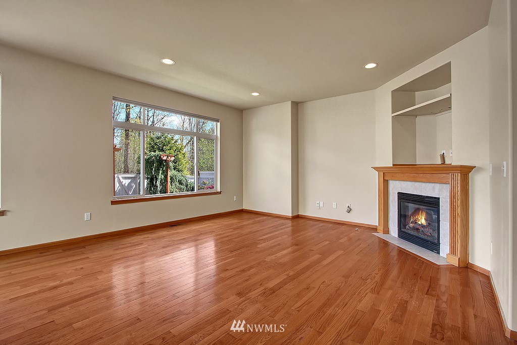 174 Nile Place Northeast Renton, WA 98059 - Photo 10 of 25 Gallery Image 10