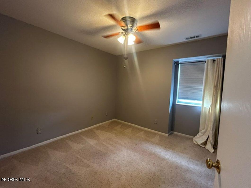 1609 Colonial Lane Bryan, OH 43506 - Photo 20 of 23 1609 colonial bed 4