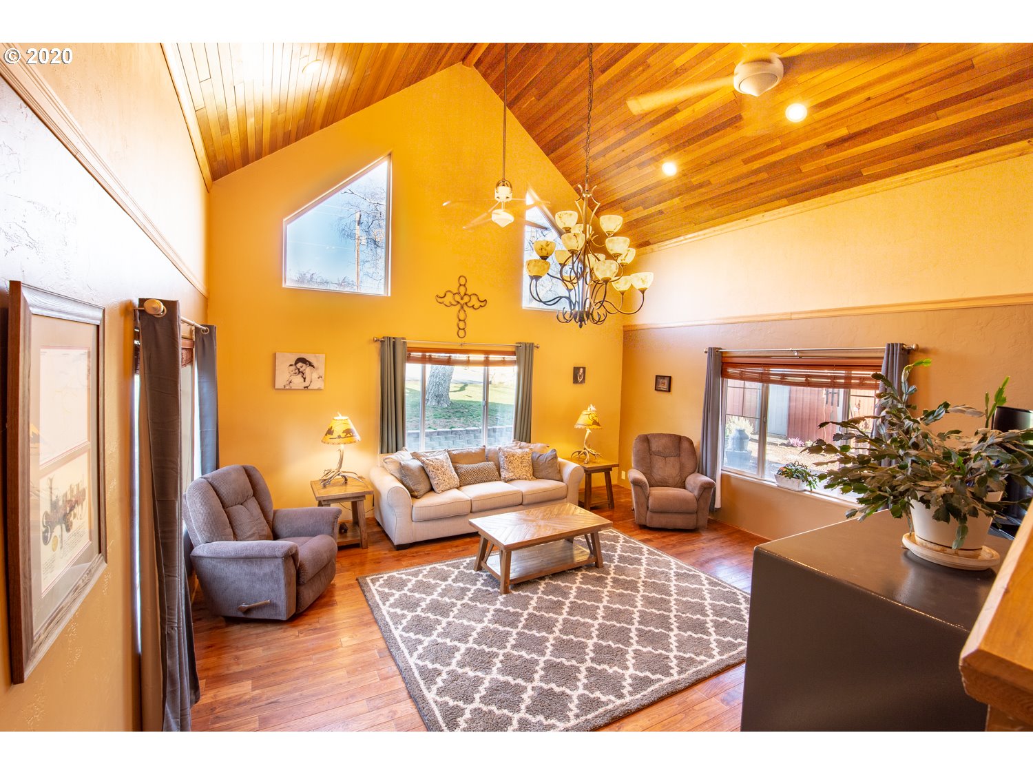 4302 Chenoweth Road The Dalles, OR 97058 - Photo 15 of 31 Gallery Image 15
