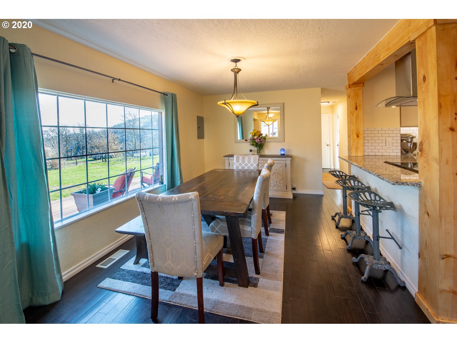 4302 Chenoweth Road The Dalles, OR 97058 - Photo 7 of 31 Gallery Image 7