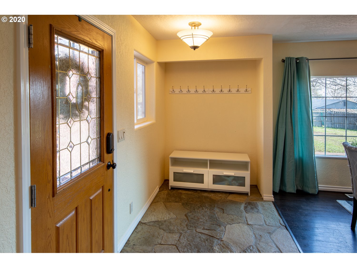 4302 Chenoweth Road The Dalles, OR 97058 - Photo 8 of 31 Gallery Image 8