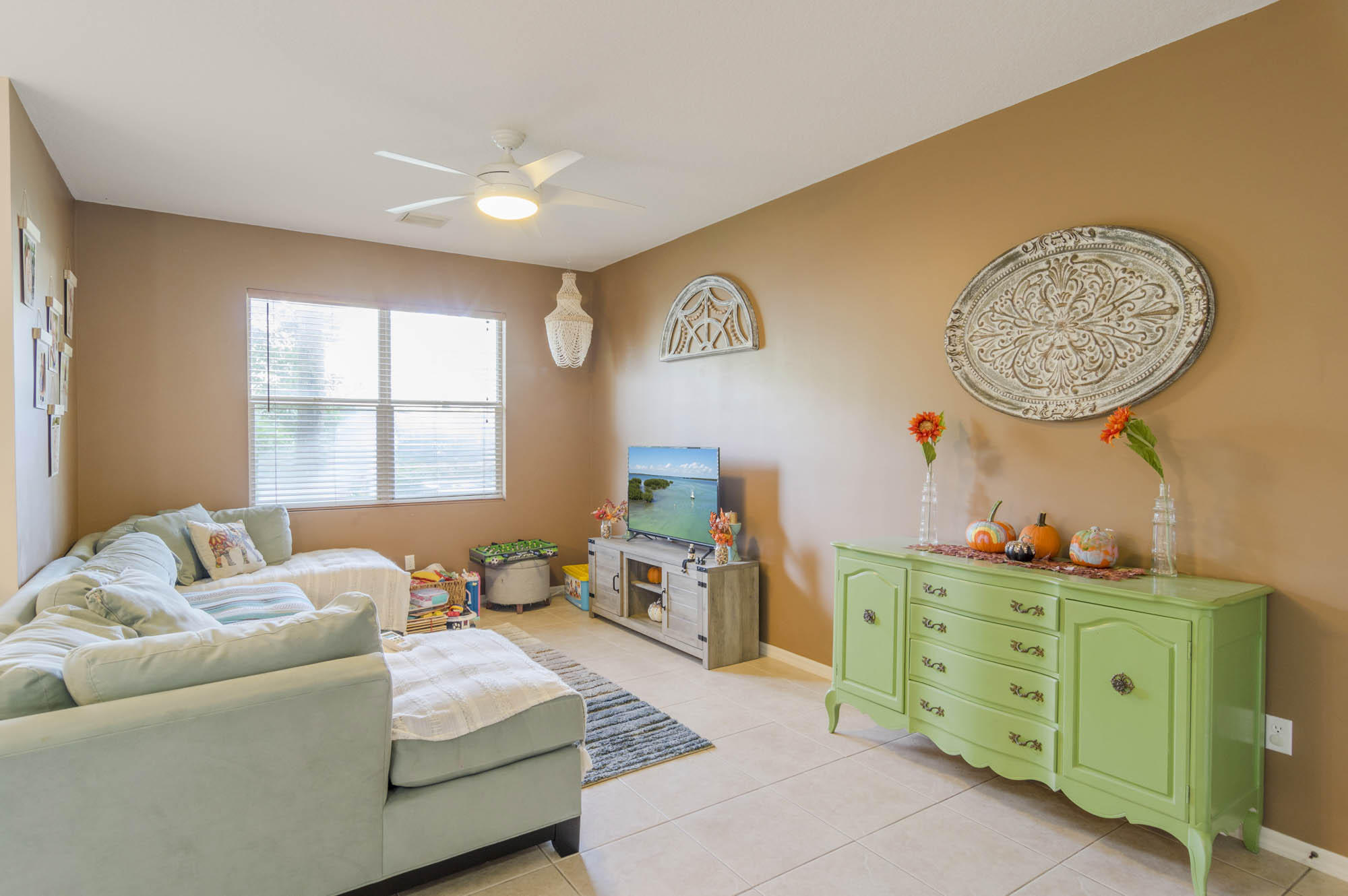 6029 Seminole Gardens Circle Riviera Beach, FL 33418 - Photo 2 of 15 _IMG9214