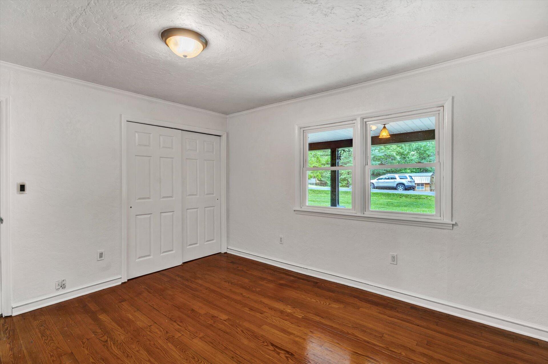 3966 Pitzer Road Roanoke, VA 24014 - Photo 11 of 36 Bedroom 1