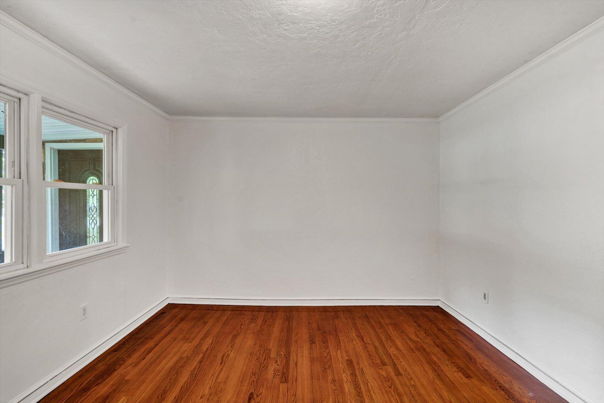 3966 Pitzer Road Roanoke, VA 24014 - Photo 12 of 36 Bedroom 1