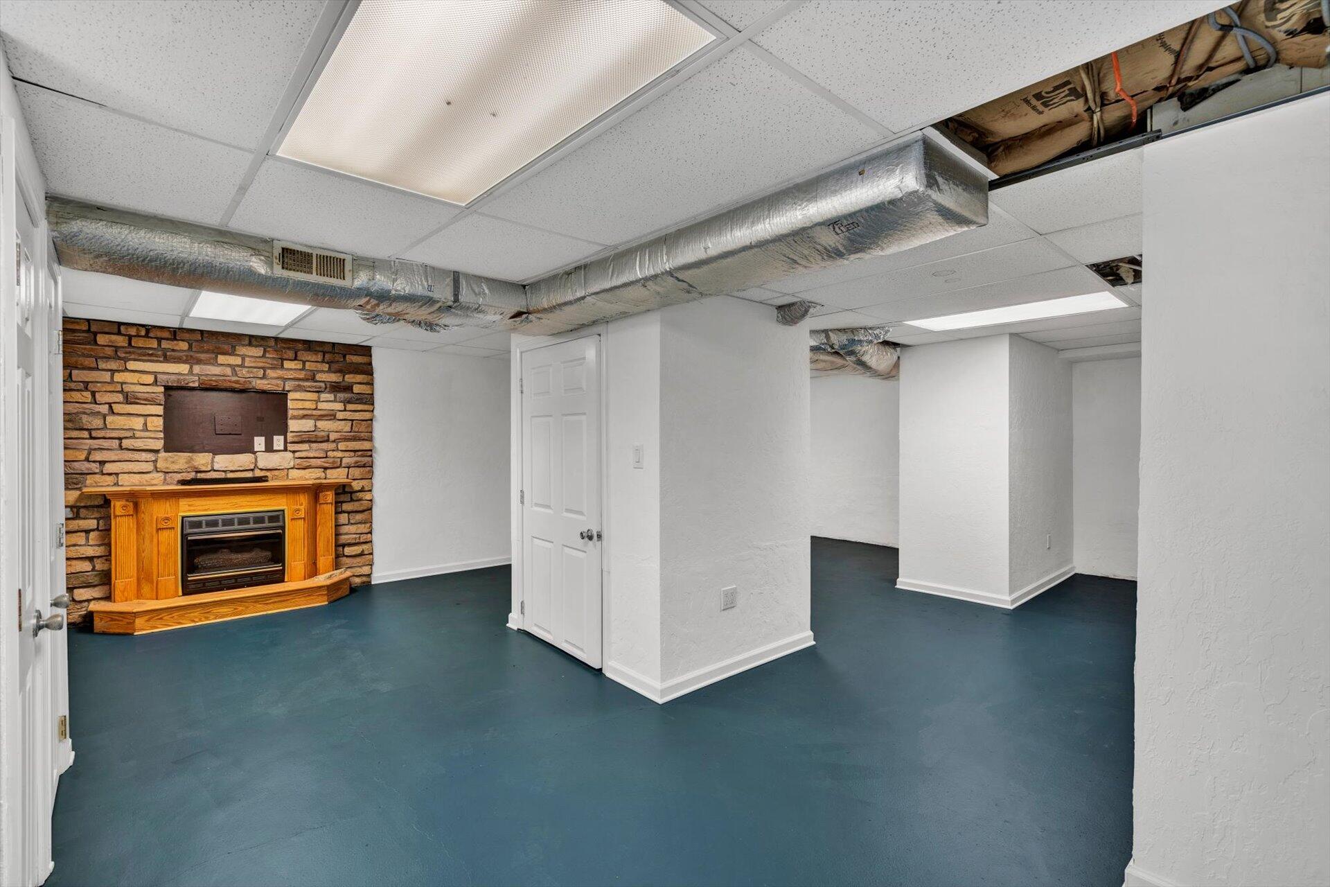 3966 Pitzer Road Roanoke, VA 24014 - Photo 19 of 36 Rec Room