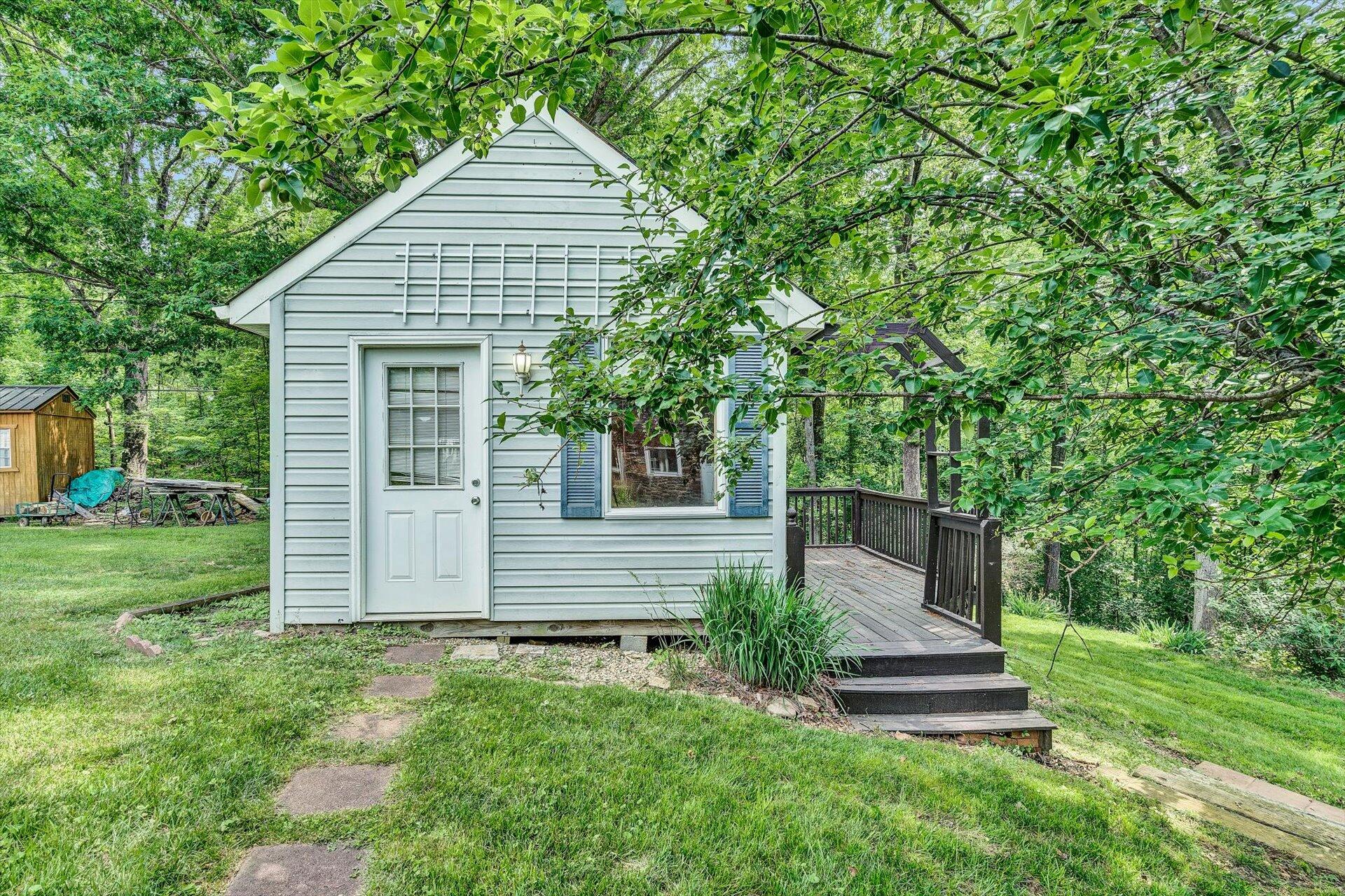 3966 Pitzer Road Roanoke, VA 24014 - Photo 23 of 36 Detached Cottage
