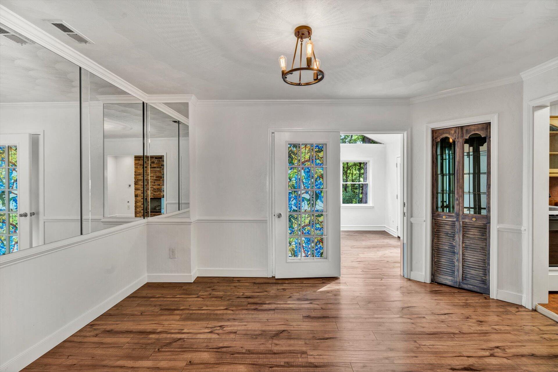 3966 Pitzer Road Roanoke, VA 24014 - Photo 5 of 36 Formal Dining Room