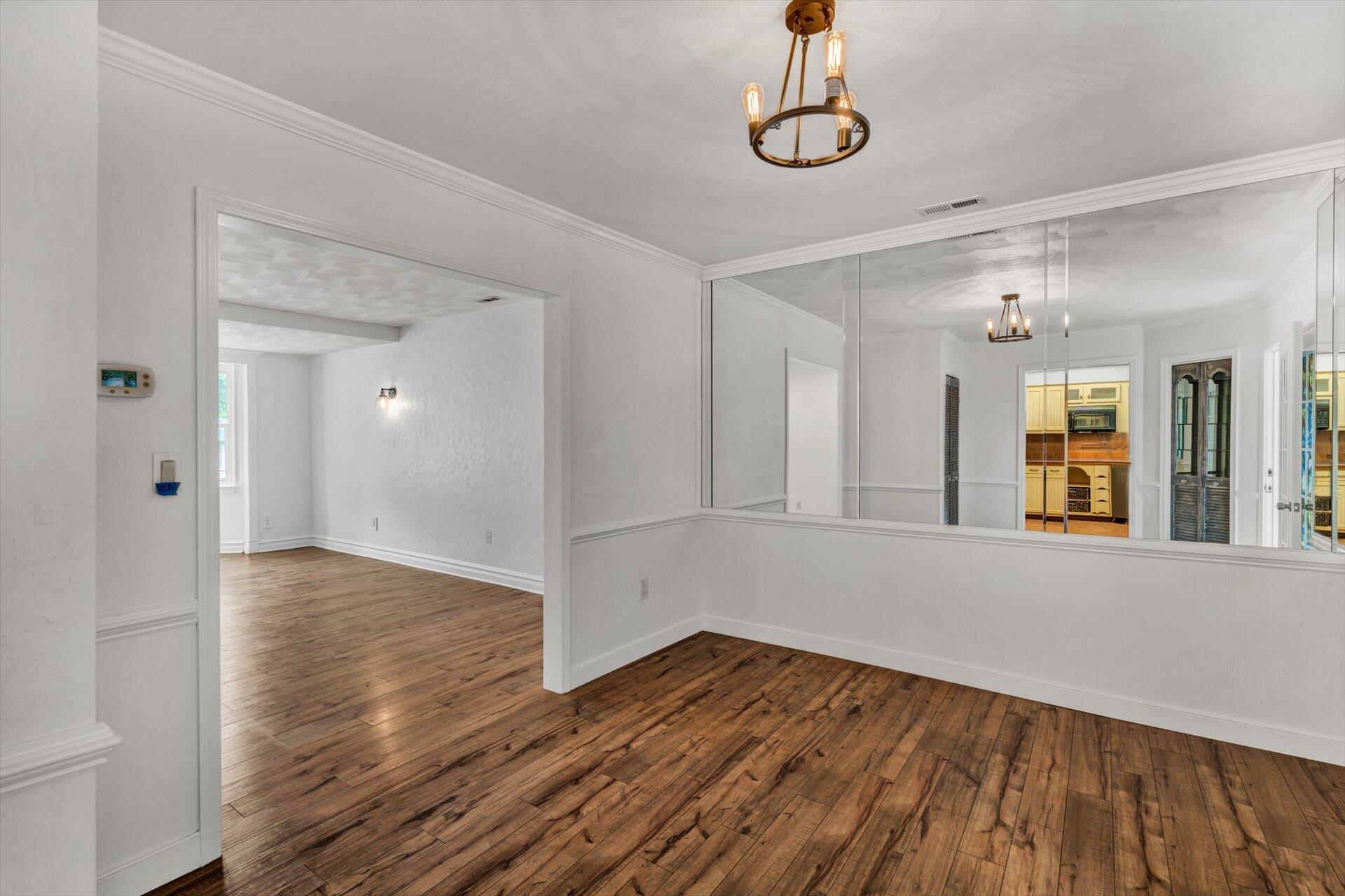 3966 Pitzer Road Roanoke, VA 24014 - Photo 6 of 36 Formal Dining Room