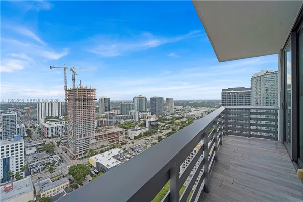 $6,700 | 460 Northeast 28th Street, Unit 3201, Miami, FL 33137