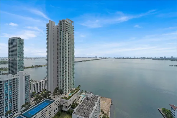 $6,700 | 460 Northeast 28th Street, Unit 3201, Miami, FL 33137