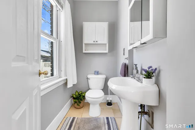 $399,999 | 142 Washington Avenue, Hamden, CT 06518