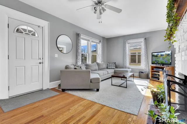 $399,999 | 142 Washington Avenue, Hamden, CT 06518