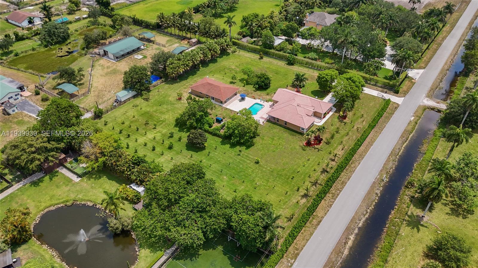 12851 Luray Road Southwest Ranches, FL 33330 - Photo 41 of 43