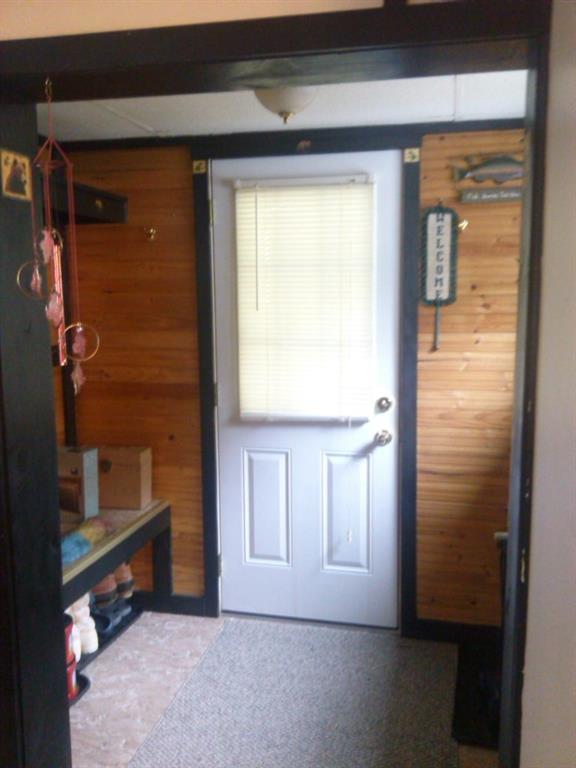 257 Hankerson Road Augusta, ME 04330 - Photo 14 of 21 Entry Way