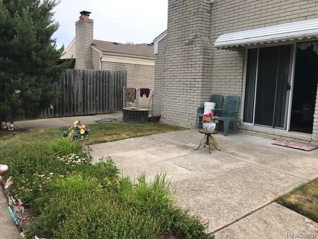 37249 Hacker Drive Sterling Heights, MI 48310 - Photo 6 of 34 IMG_4009.JPG