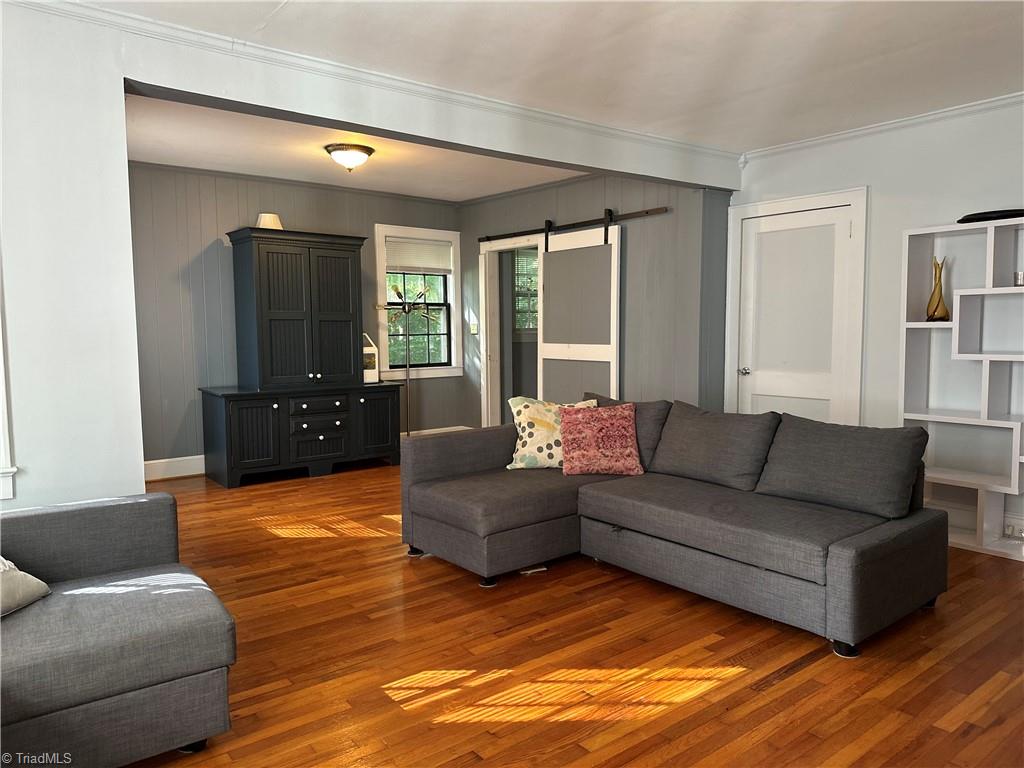 716 West Main Street Elkin, NC 28621 - Photo 6 of 27