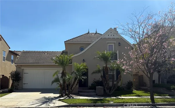 $988,888 | 1324 Swan Loop South, Upland, CA 91784