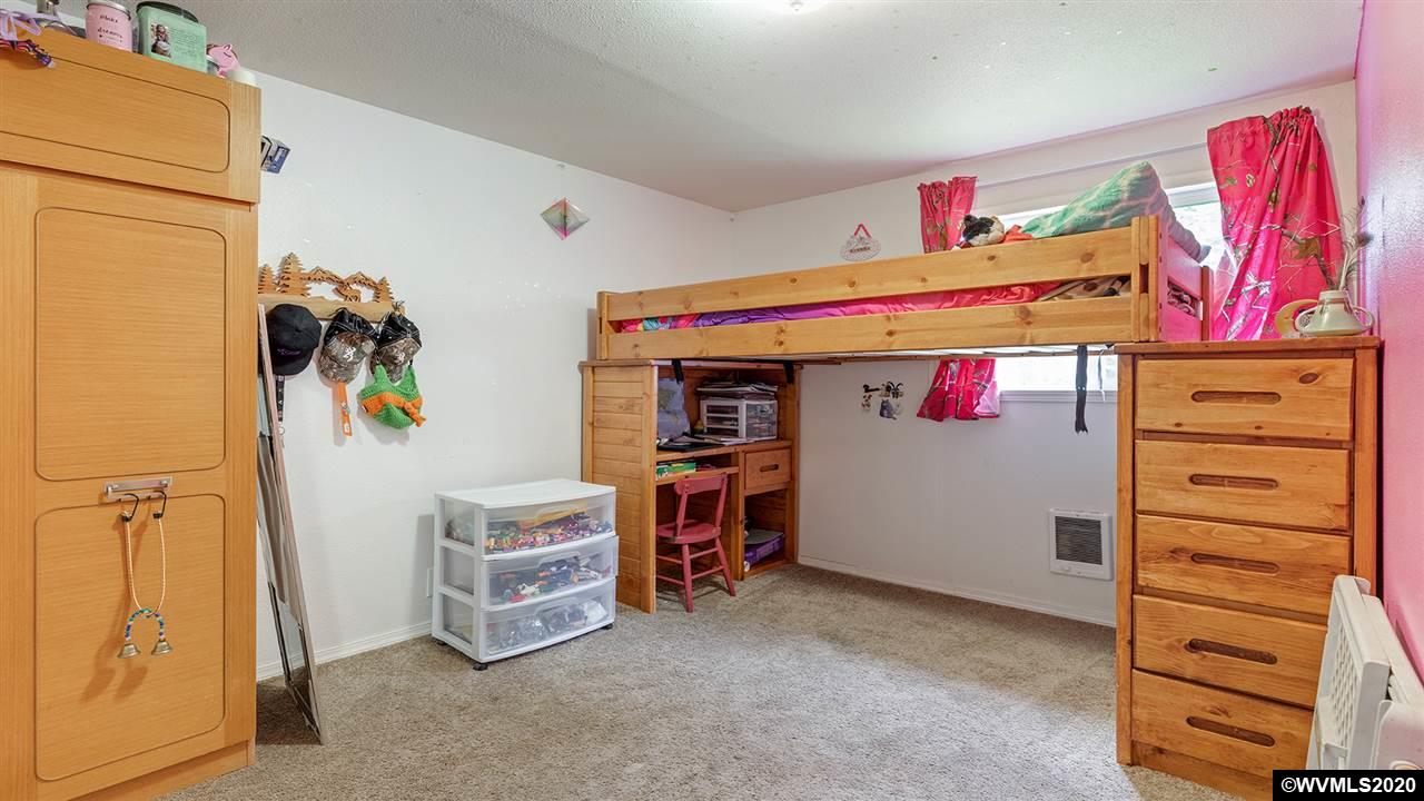 30630 Fairview Road Lebanon, OR 97355 - Photo 14 of 32 Gallery Image 14