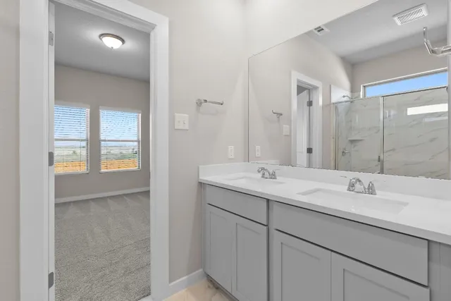 $313,500 | 204 Sleep Hollow, Jarrell, TX 76537