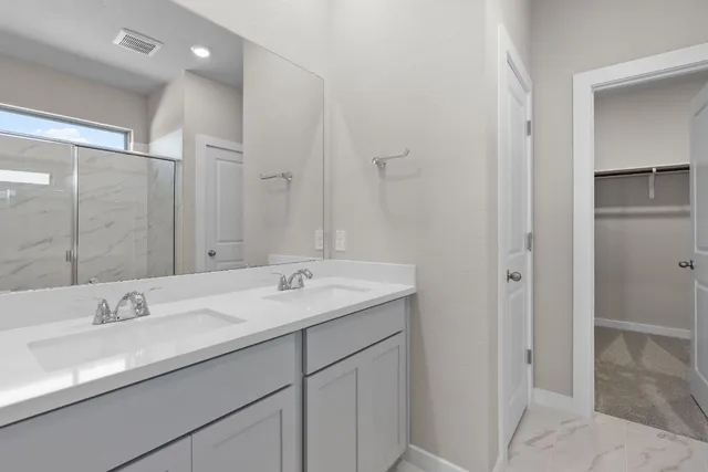 $313,500 | 204 Sleep Hollow, Jarrell, TX 76537